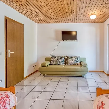 Kiki Spada Gostinjska kuća 3*
